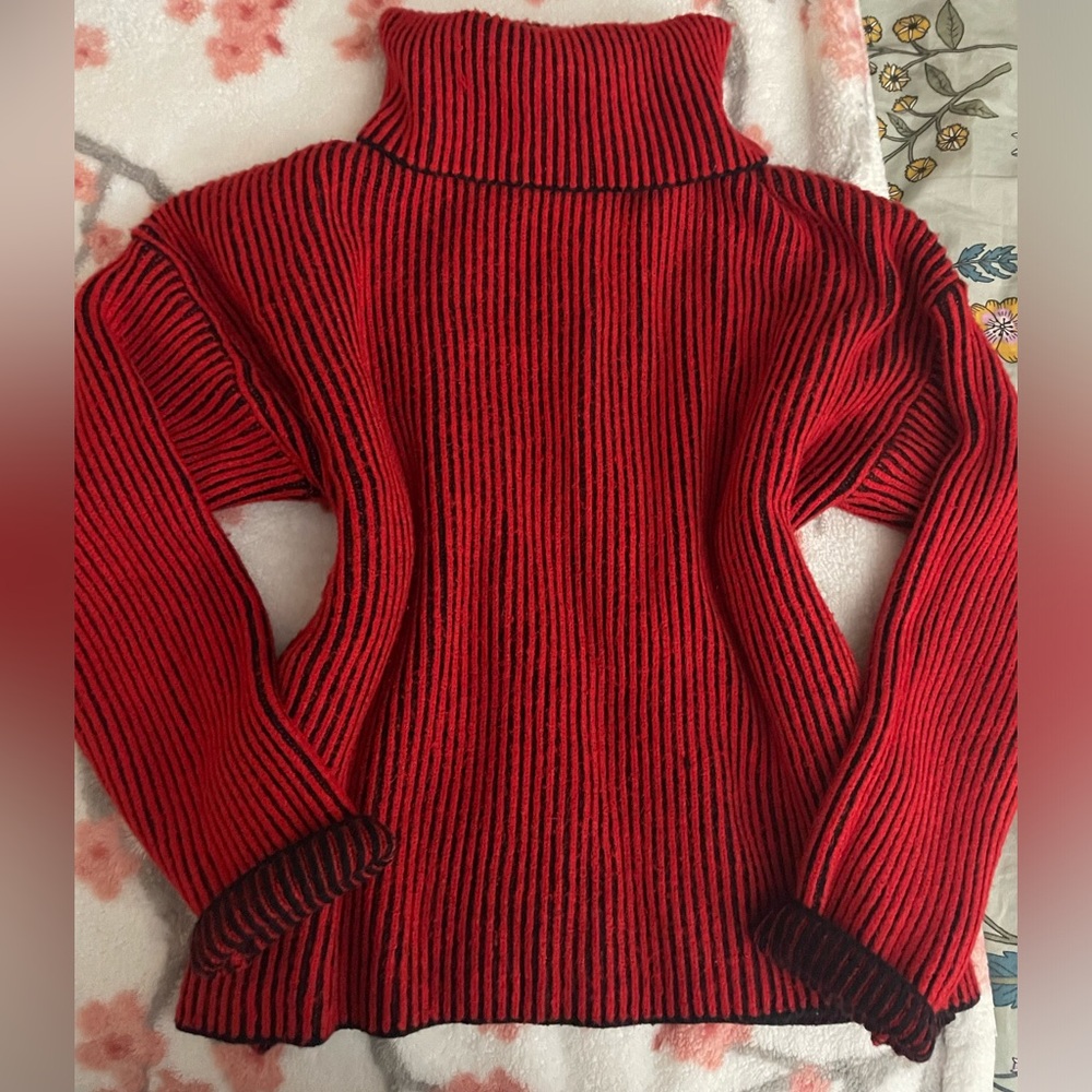 Adika Sweater - S